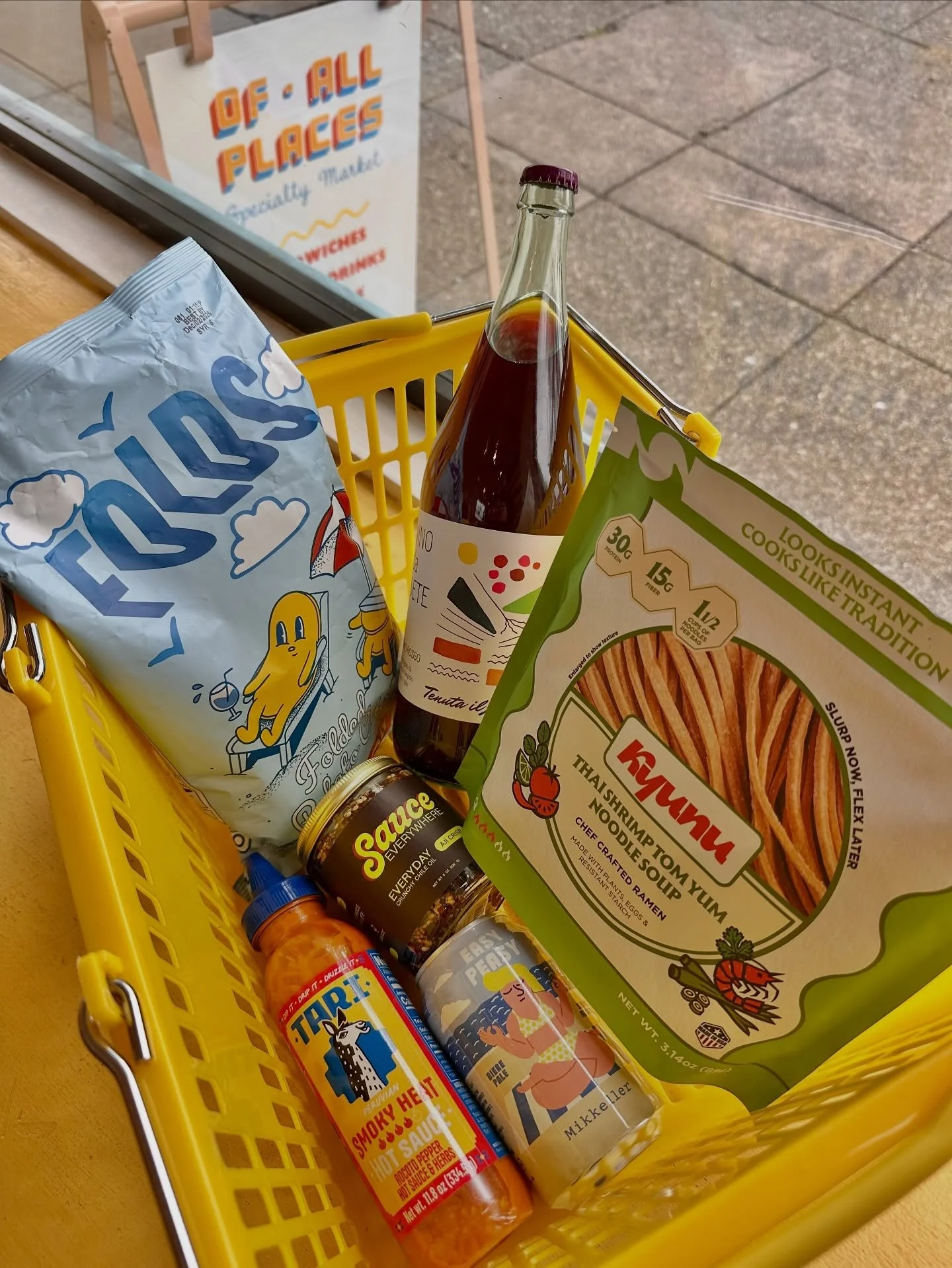 It&rsquo;s the weekend, and we&rsquo;ve got new products to fill your 🛒

@foldspotatochips for those of you who like a little extra texture and crunch 🥔

@tenutailnespolo Vino da Sete for all you chilled red fanatics 🍷

@eat.kyunu Chef Crafted Ram