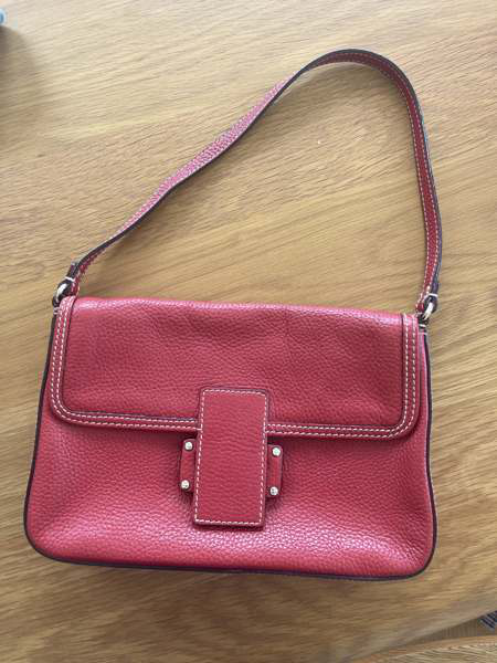 Kate Spade New York - red pebbled leather flap shoulder bag