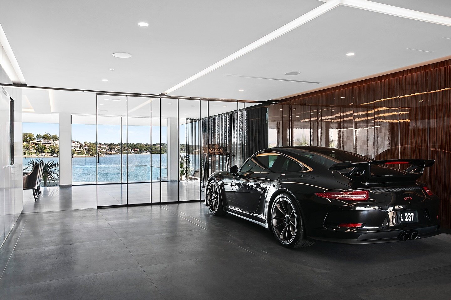 When luxury meets durability: TITONI steel windows and doors, the Porsche of home design.

To see more revolutionizing designs visit our website in the bio! 

#revolutionizingdesign #titoniwindows #highendliving #miamibeach #miamiarchitecture #steeld
