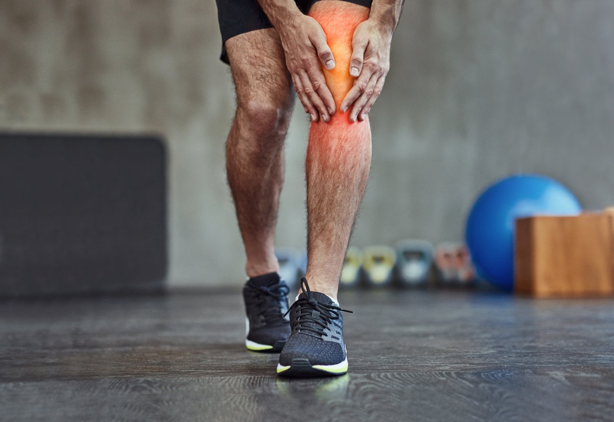 Knee Pain While Lifting: What It Means and How to Fix It
