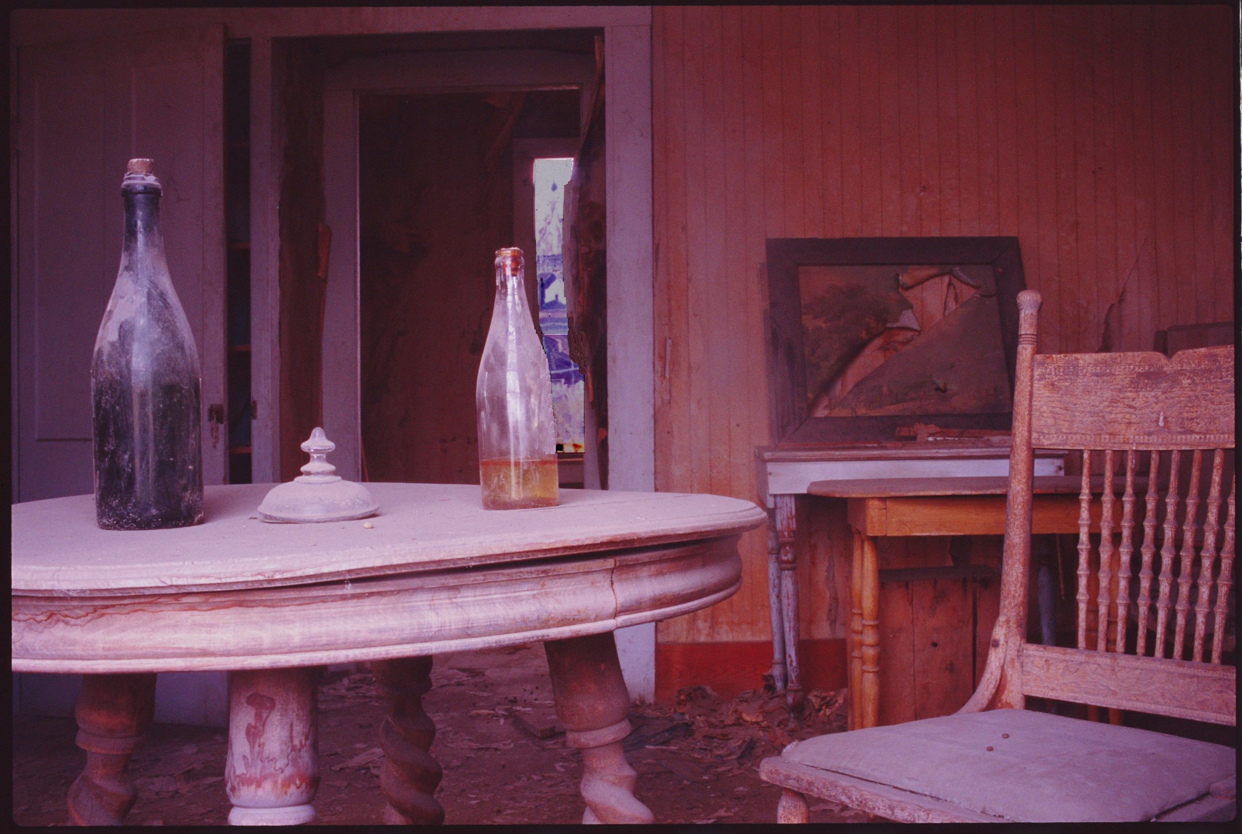 McDONALD HOUSE / TABLE WINE
Fuller Street, Bodie, CA. 2016.
note: church steeple