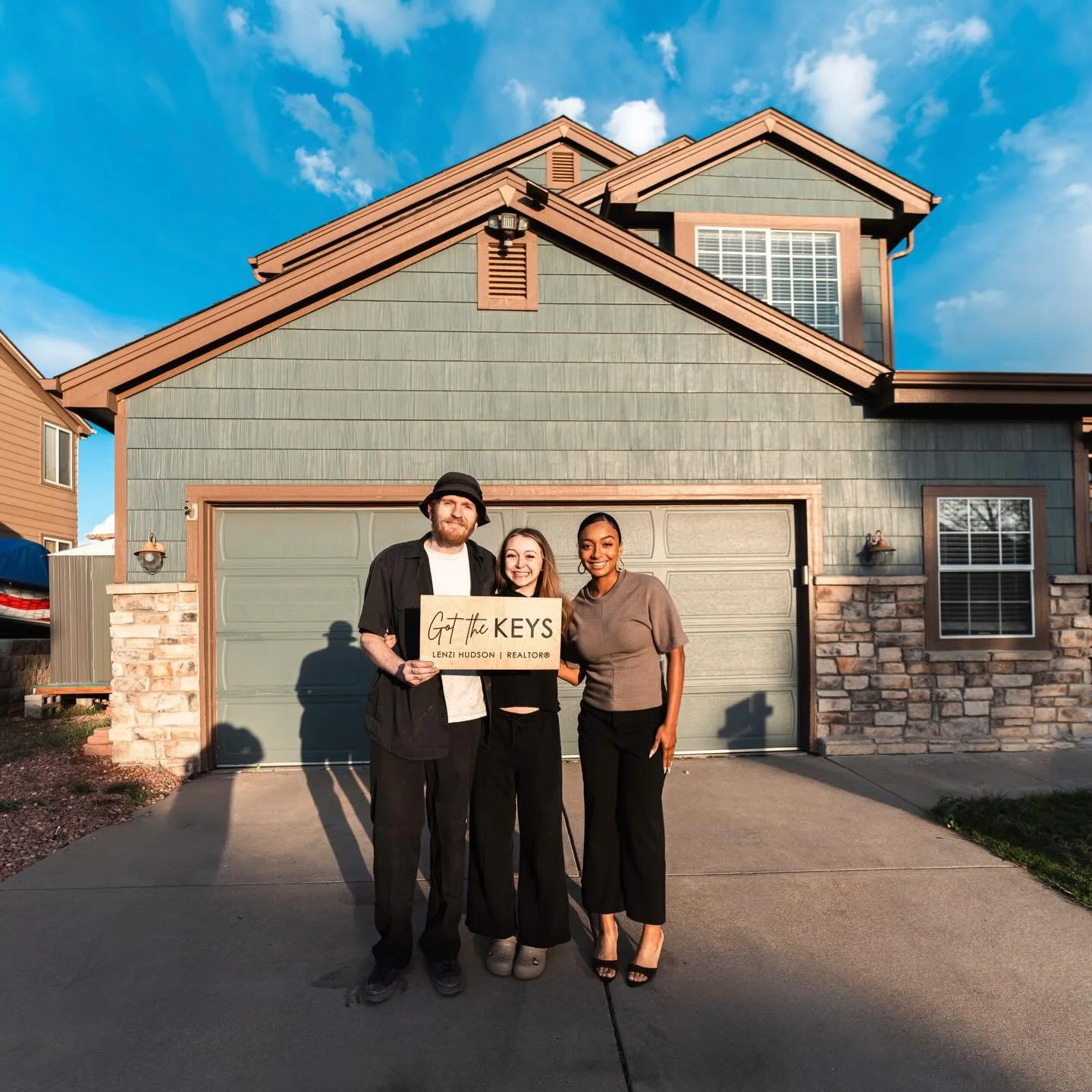 JUST SOLD ✍🏽🔑💫

4 BED | 4 BATH | 3,424 SQFT
📍Castle Rock, CO | Representing Buyers

beyond grateful for every opportunity 🤎

Looking for a knowledgeable Realtor who provides a top tier experience? I am always accepting new clients and would love