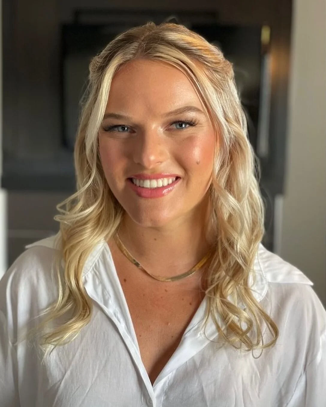 Mother &amp; Daughter soft glam ✨
aren&rsquo;t they beautiful!? 

👉🏼 swipe for a before&amp; after
no filters necessary 🫶🏻