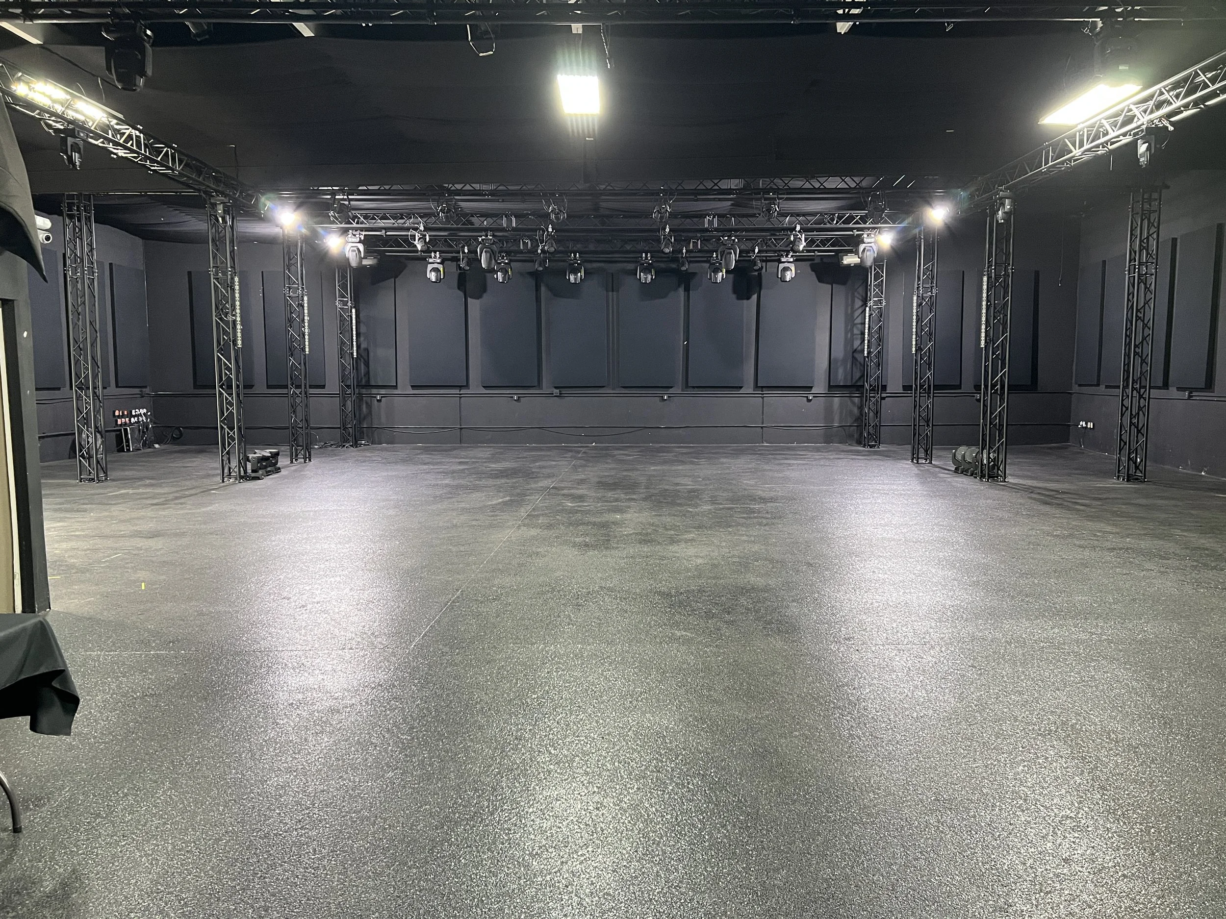 01_Front Stage View.JPG