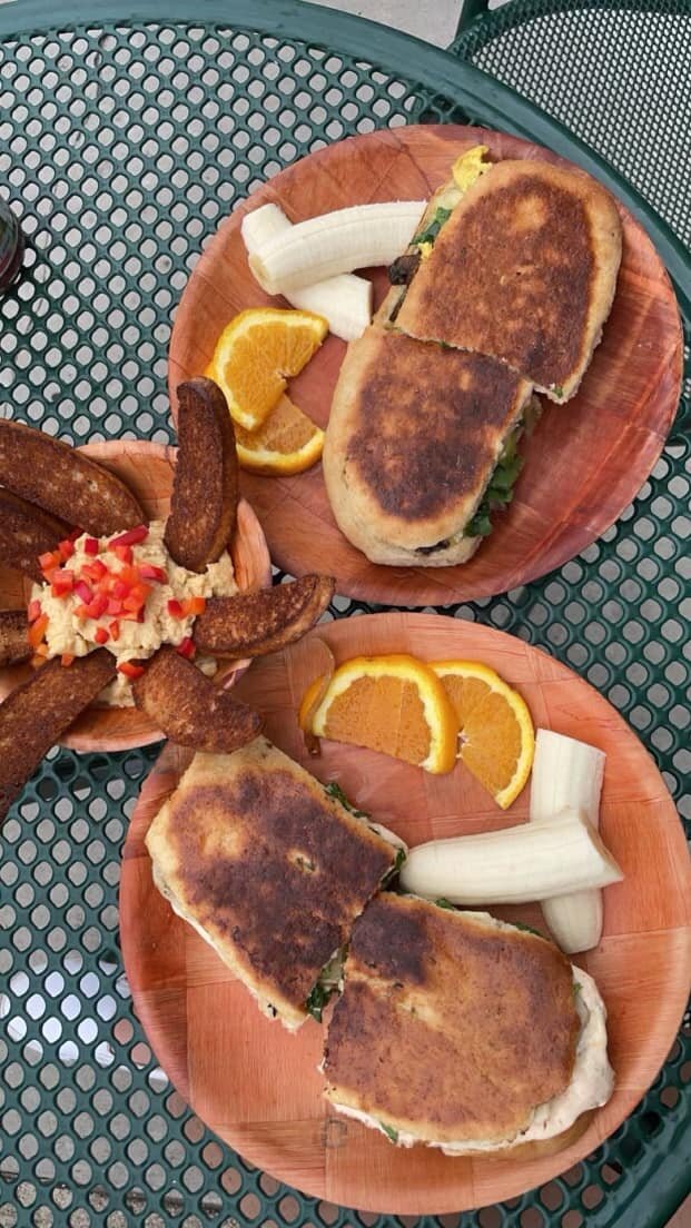 Does your nutrition feel like a prison sentence? 
Well it shouldn&rsquo;t. 

Your nutrition should be enjoyable and healthy.

🤤 Add in healthy food you enjoy 
1. make a list and divide it up into 5 categories 

- high protein foods sources
- fruits
