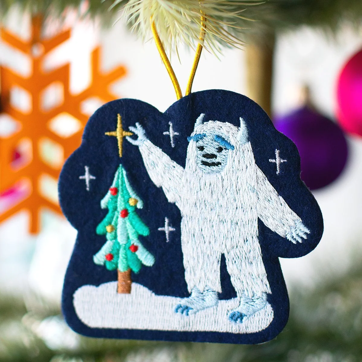 Yeti+Ornament.Media-02.jpg