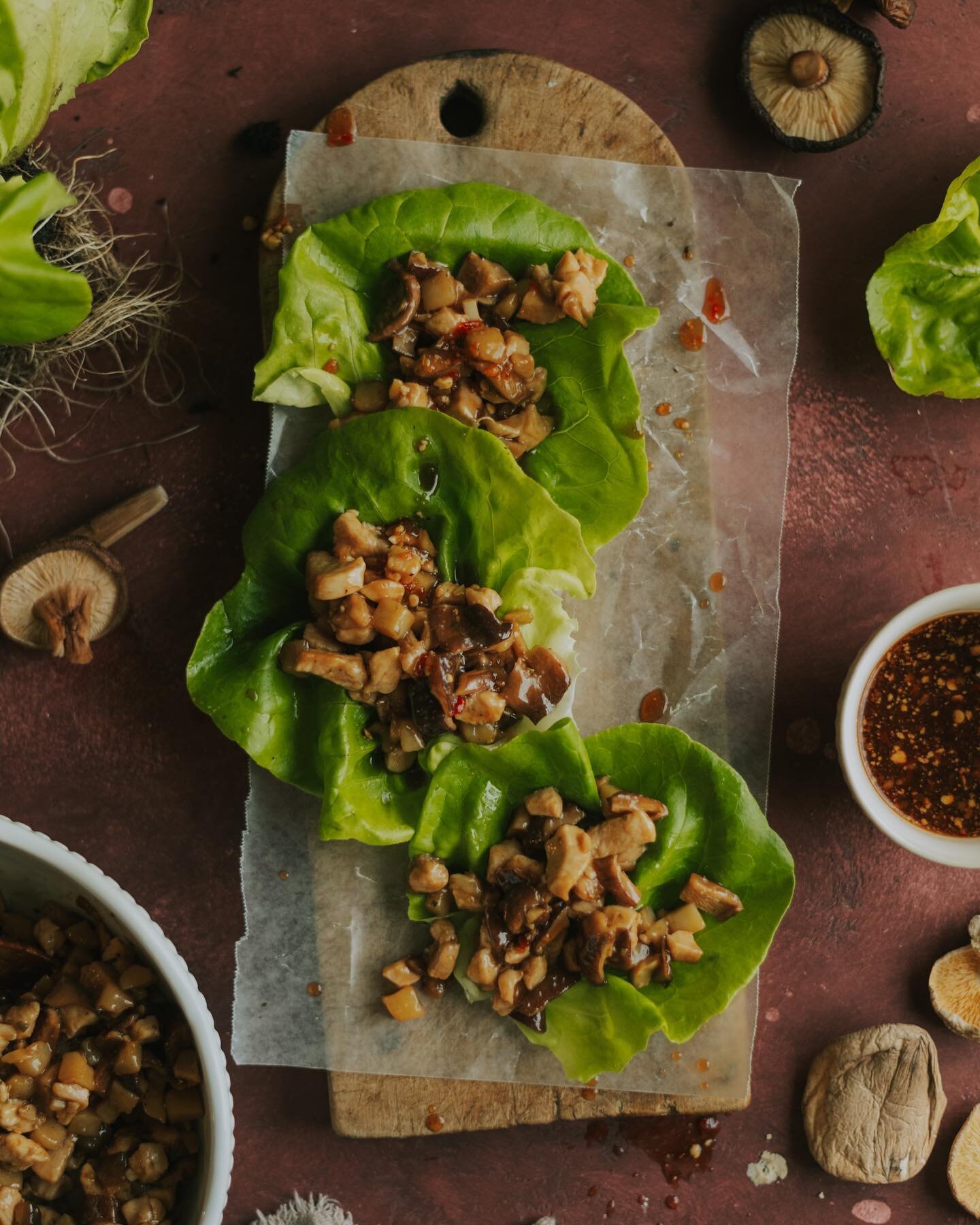 Cuando me di cuenta que quería dedicarme a esto pro siempre fue por que la comida reúne, reúne sabores, familia, colores, texturas, emociones, amigos, momentos, recuerdos. 
Y en una sola imagen puedes despertar tantos sentimiento