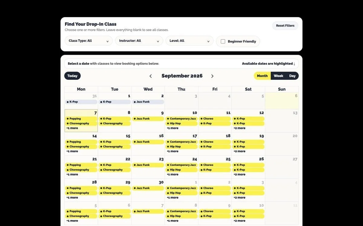 A month calendar of ZeekersDanz classes, with K-pop, hip hop, jazz funk and choreography classes marked on each day.