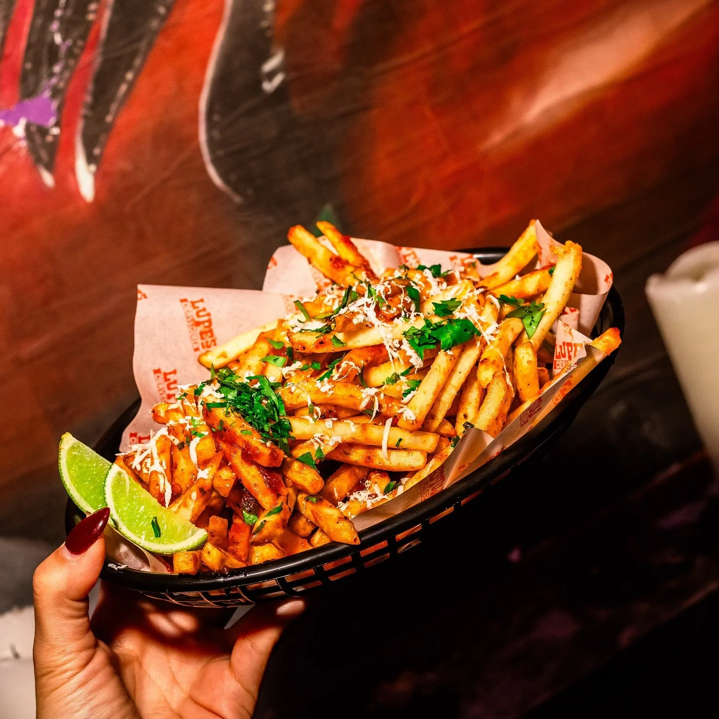 PAPAS A LA DIABLO (fries obviously)
Chucks shoestring fires with chilli, lime and cilantro. 🌿