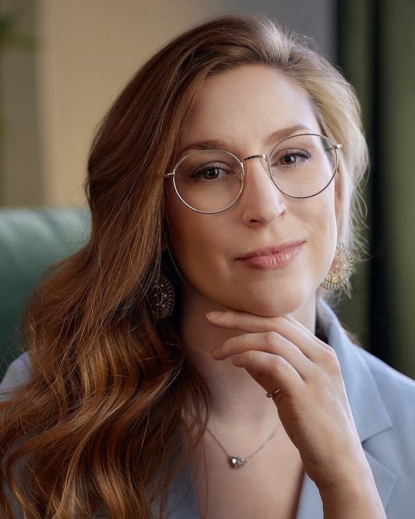 Caitie McCormack MA, LPC (Now Scheduling clients in May)