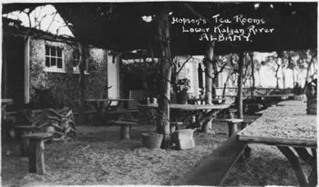 Hopsons Tea Rooms, Circa 1111