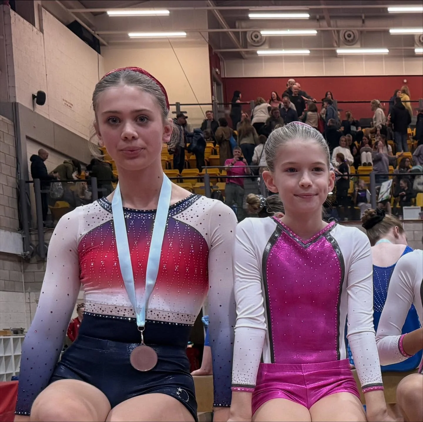 Big well done to Evie, Amelia and Alice who had lovely routines all round! Super proud of them for sticking their spins on the beam! 
Evie 🥉
Amelia 🥉