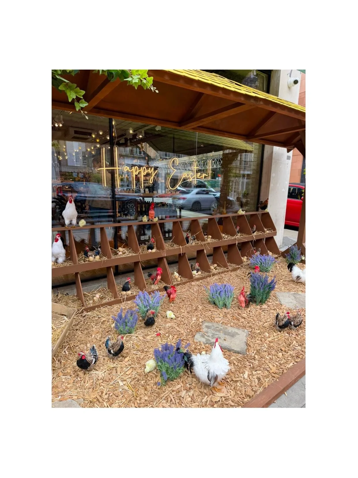 We are loving @hedonism_wines Eggtastic chicken coop display in Mayfair! Such a fun way to celebrate Easter! 🐣 🥚 🐓 

#cauldermoore #interiordesignagency #bespokedesign #creativedesign #visuals