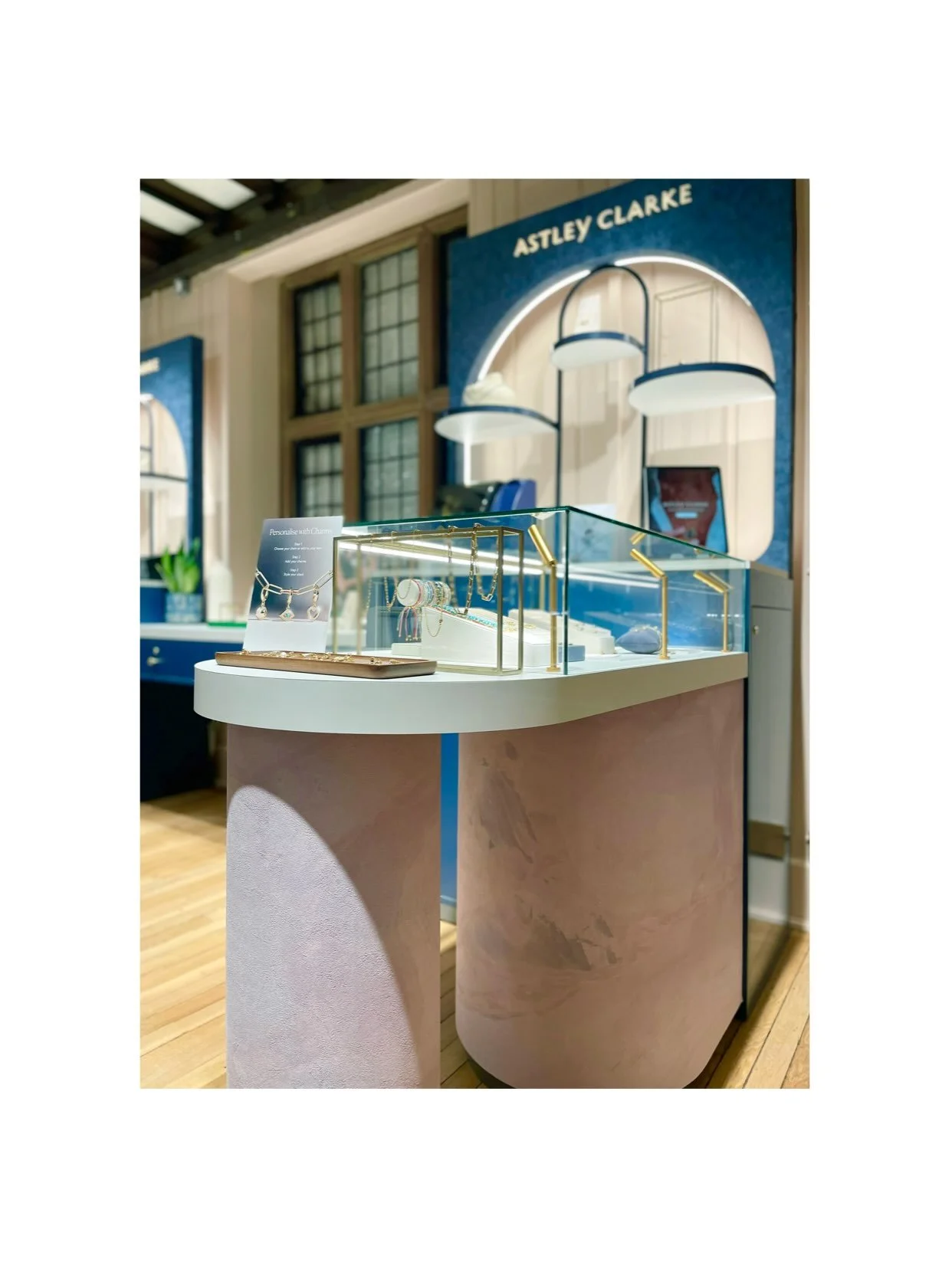 Tactile contrasts. Sculptural curves. A little visual tension.

For Astley Clarke at Liberty, we wanted the concession to feel considered from every angle, using contrast and movement to create interest within the space.

The rough texture of the sto