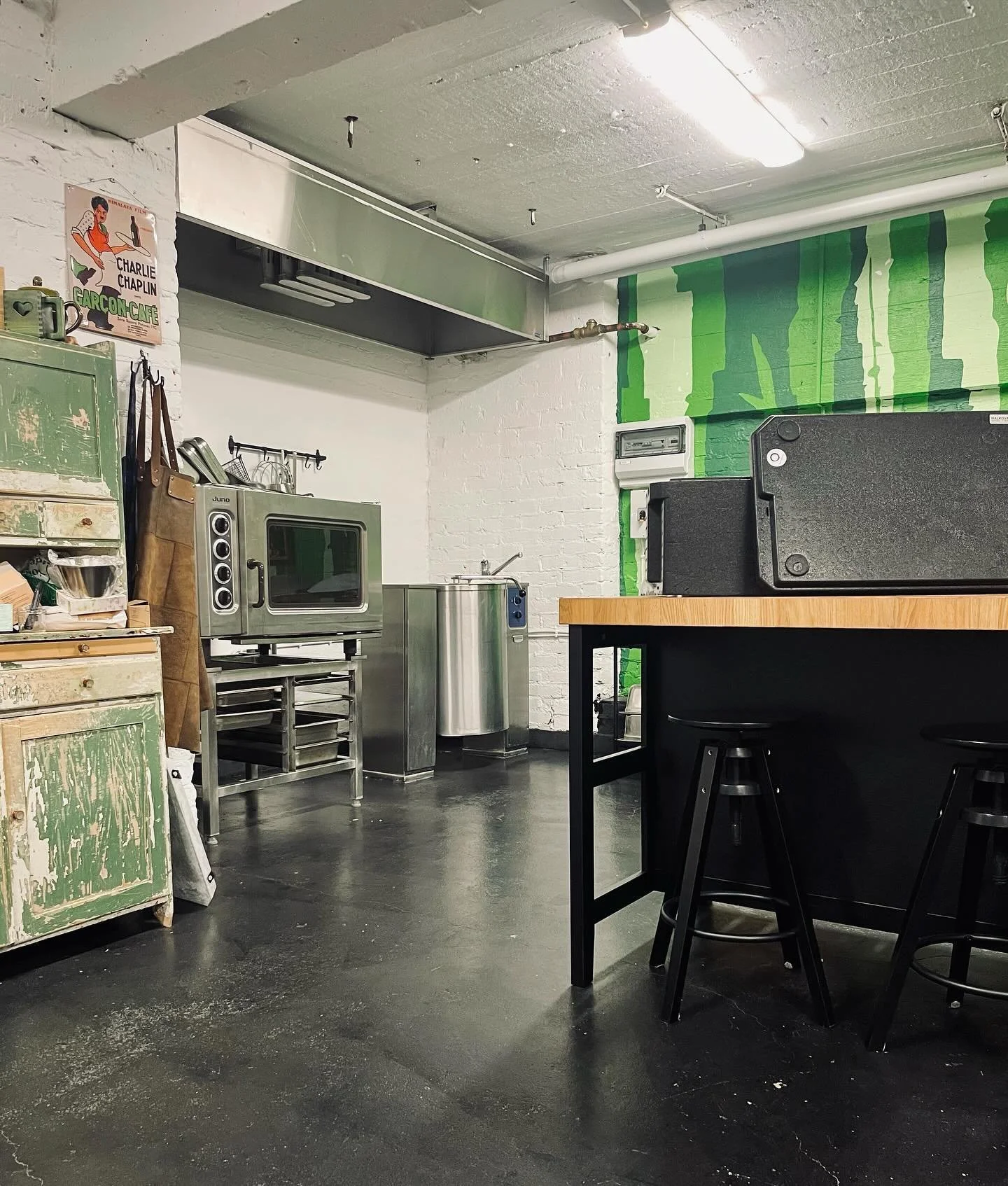 Päivän keikka hoidettu ja nyt viikonlopun viettoon!
Mukavaa viikonloppua kaikille ja syökää hyvin ☀️
Vielä muutama viikonloppu vapaana vaikkapa niille pikkujouluruokailuille. Klikkaa nettisivuille ja ota yhteyttä.