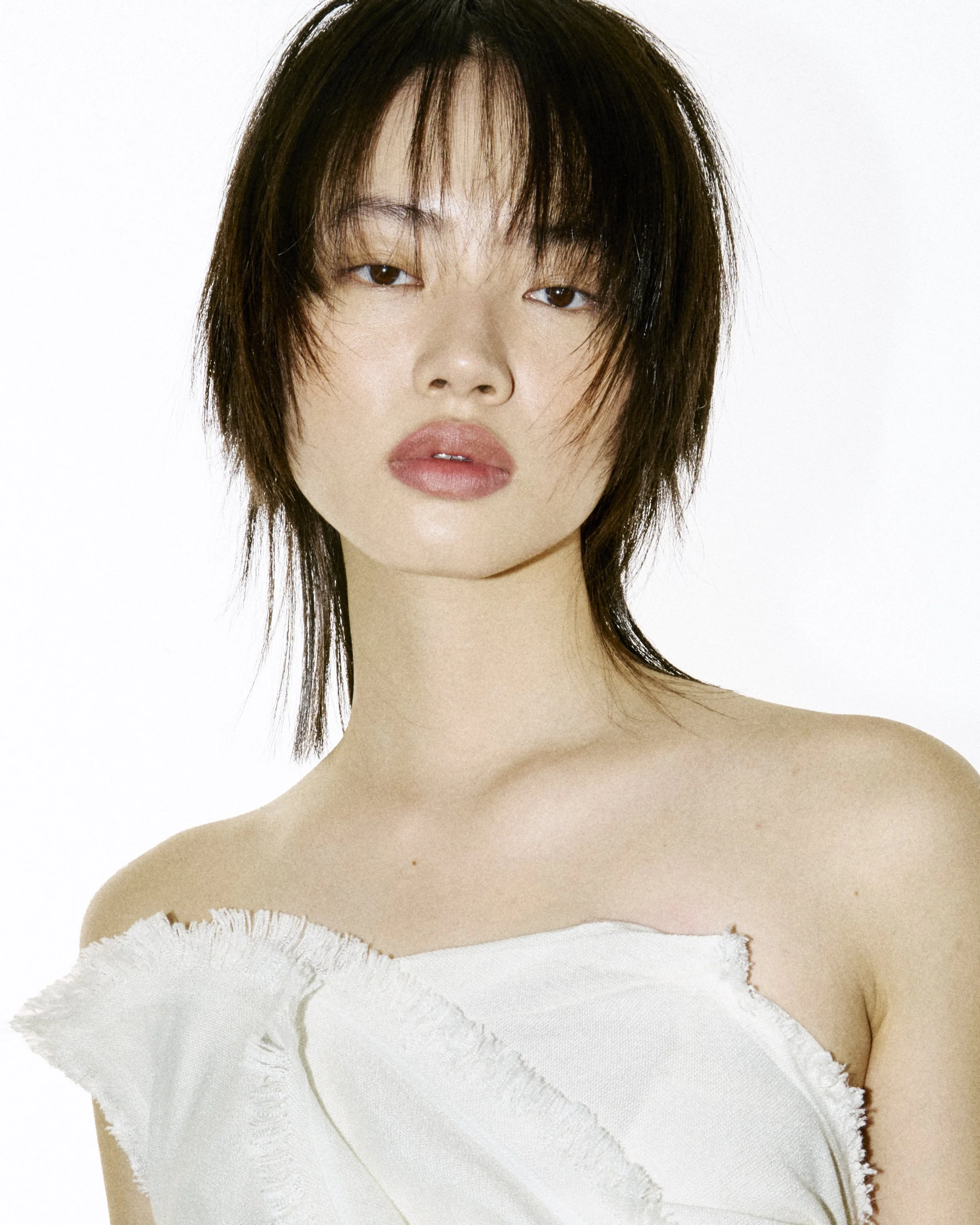 2025_03_18_BEAUTY_TEST_SHOT006_032 2-Recovered.jpg