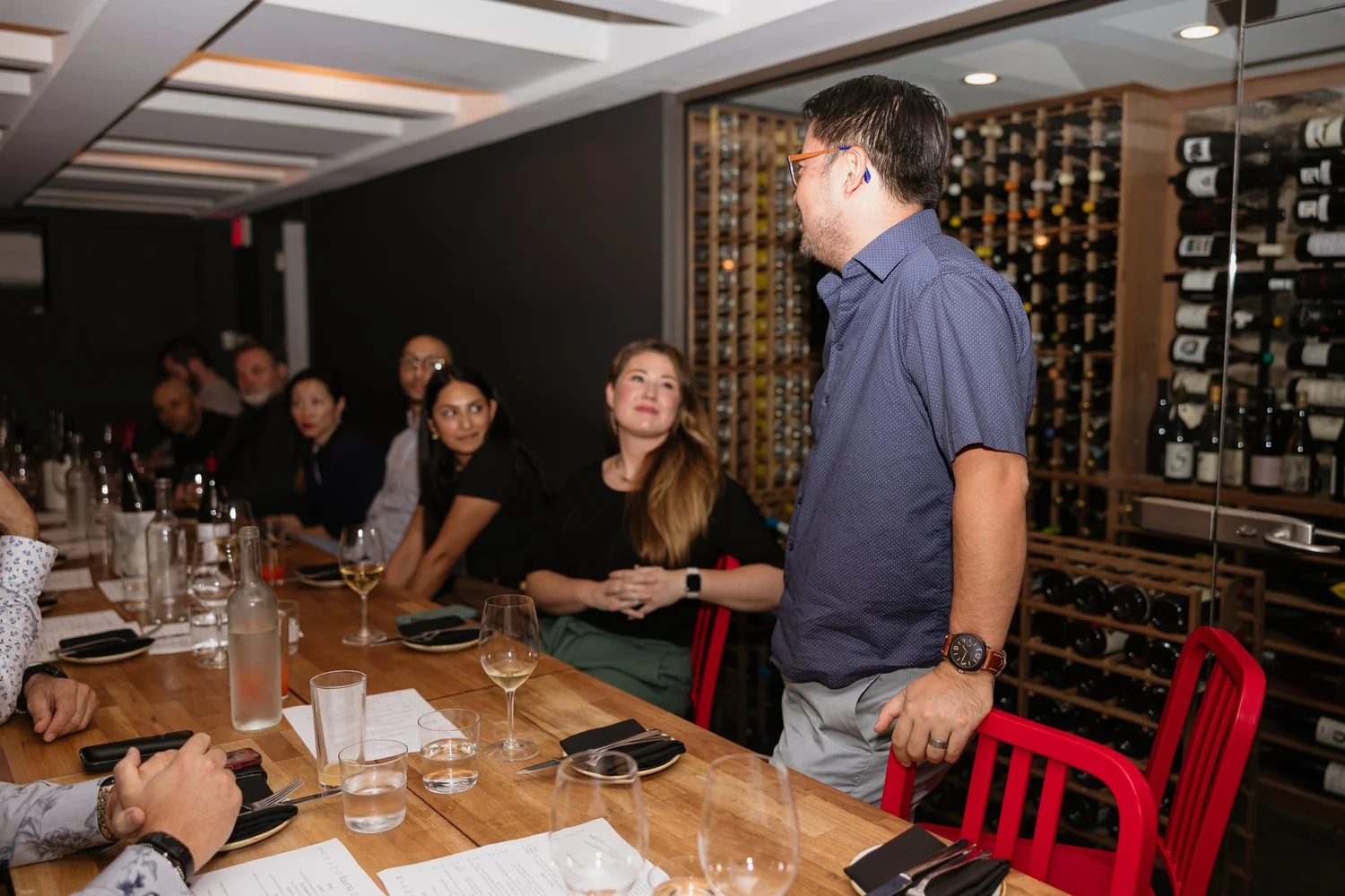 Founders around the table at a FounderLink dinner