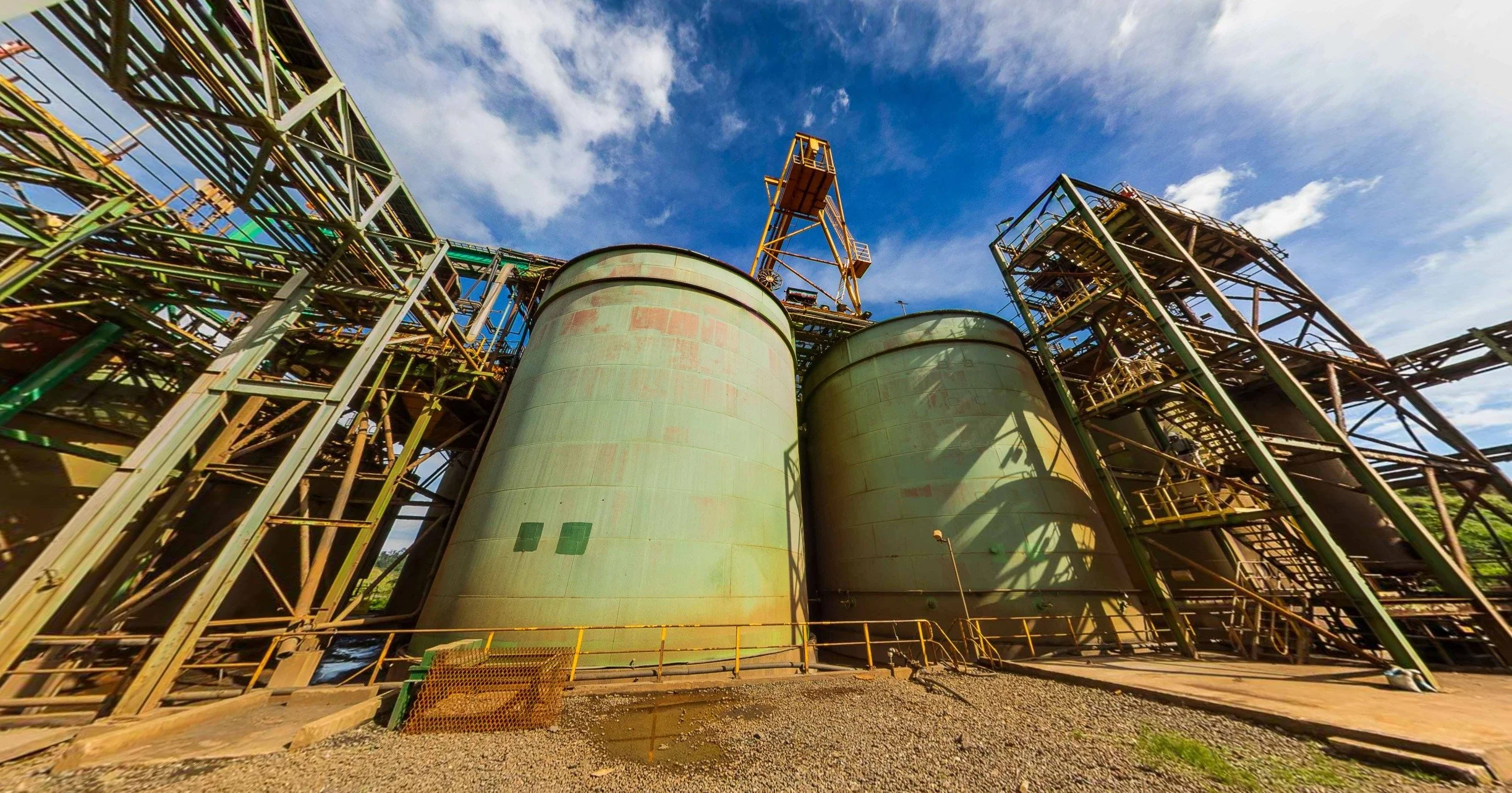 CIL tanks at Mina Tucano