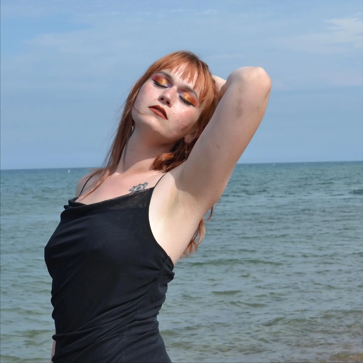 4. All My Best

Know you better than you know yourself. But that&rsquo;s not saying much 

Cello: @toddaulwurm 
Lead guitar: @quimller 
Background vocals 1: performed and written by @aprespompeii 🎨 
Background vocals 2: co-written with @ashersizemor