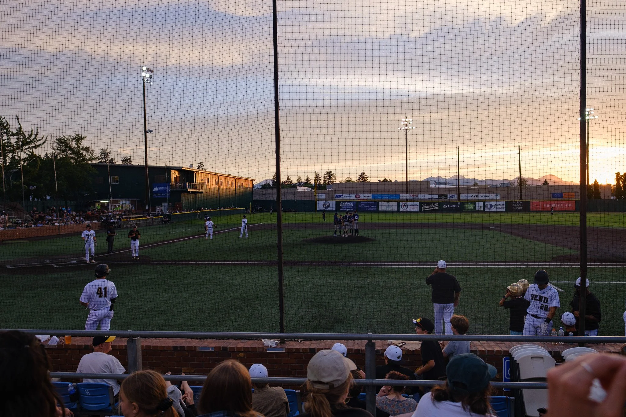 Elks vs Pickles