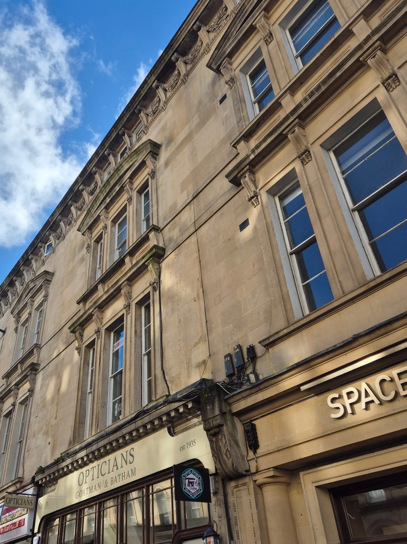 Well hello there blue sky,  we've missed you hear on the Clifton triangle 💙