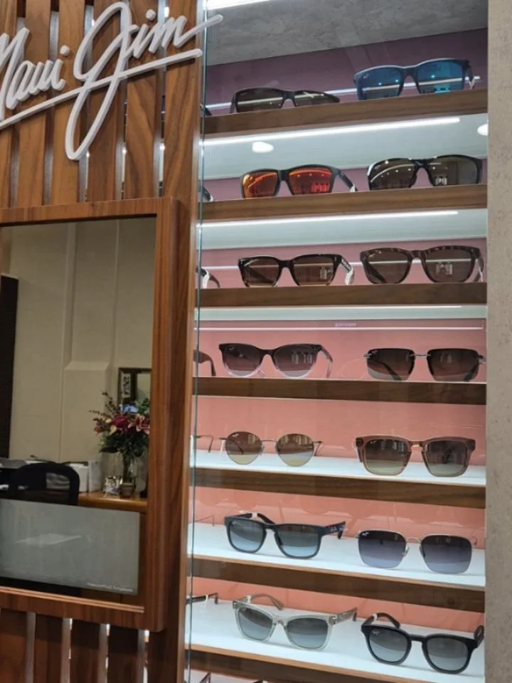 Let's bring the sunshine back! 🌞 Maui Jim sunglasses, available non-prescription or bespoke to your specifications. #mauijimsunglasses😎 #bristolopticians