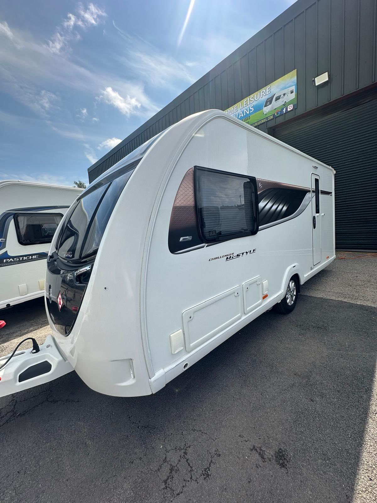 SWIFT CHALLENGER HI-STYLE 460
2 BERTH
YEAR - 2020
💰14,995💰
*** LUXARY 2 BERTH SWIFT CARAVAN***
*** DEALER SPECIAL EDITION ***
*** NEW CONDITION THROUGHOUT ***
*** INCREDIBLY POPULAR LAYOUT + SPEC ***
*** END SPACIOUS BATHROOM ***
*** FITTED MOTOR M