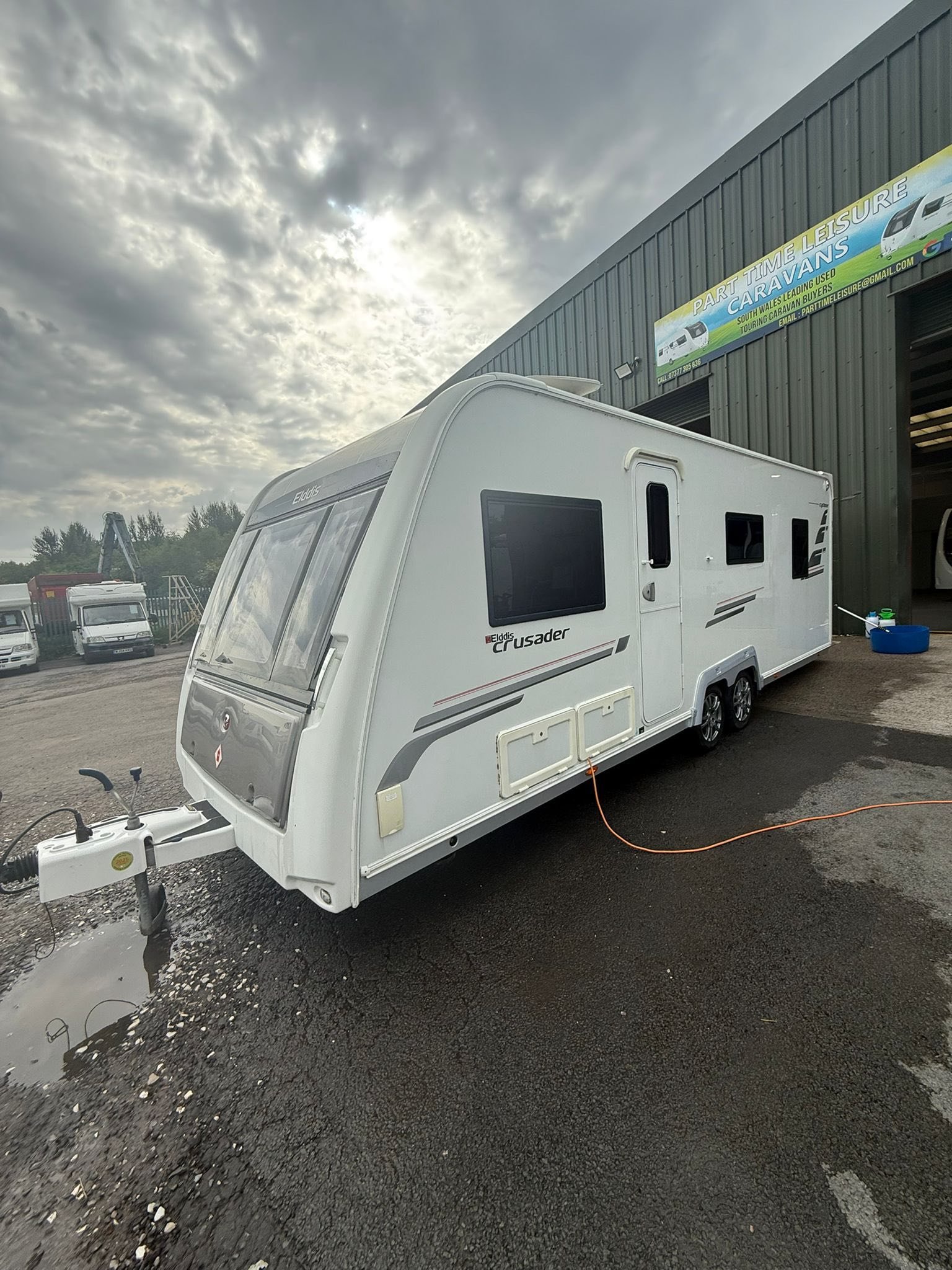 ELDDIS CRUSADER CYCLONE
4 BERTH
💰£10,995💰
YEAR - 2012
*** GREAT CONDITION THROUGHOUT✅ ***
*** INCREDIBLY POPULAR LAYOUT + SPEC ✅***
*** FIXED BED + LARGE CENTRAL BATHROOM ✅***
*** FULL SERVICE HISTORY LAST ONE 2025✅***
*** LARGE FRIDGE FREEZER ✅*
