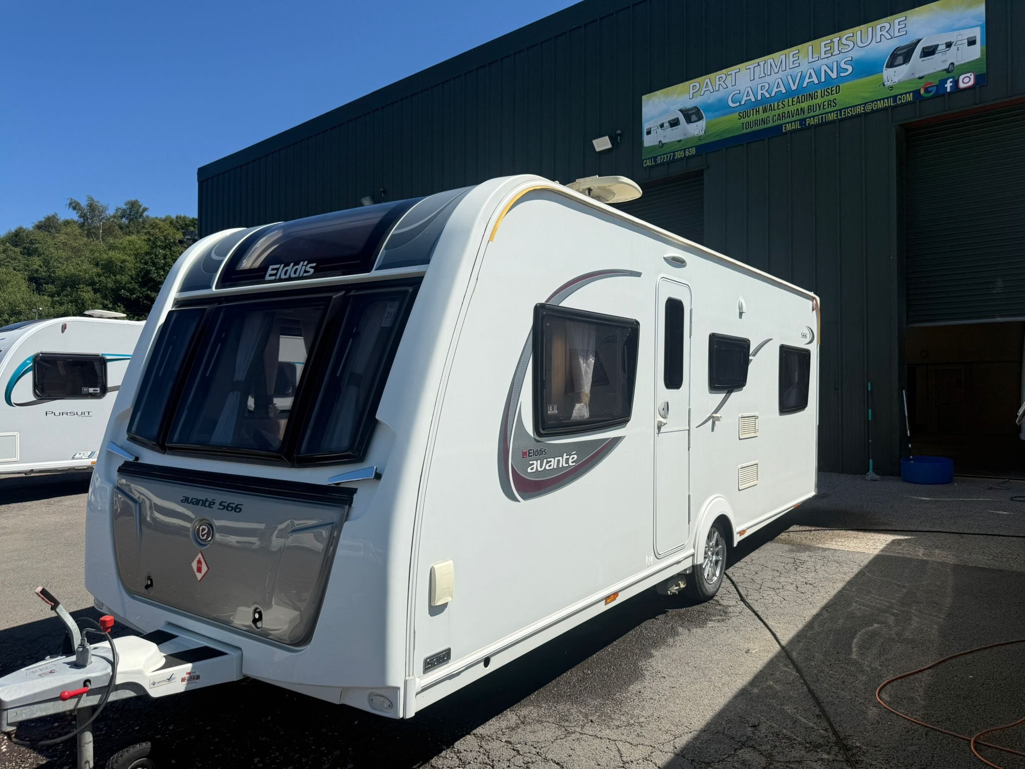 ELDDIS AVANTE 566
6 BERTH
YEAR - 2016
💰11,995💰
*** GREAT CONDITION THROUGHOUT ***
*** INCREDIBLY POPULAR LAYOUT + SPEC ***
*** DOUBLE DINETTE 6 BERH CARAVAN***
*** MIDDLE SPACIOUS BATHROOM ***
*** AWNING AND ACCESSORIES INCLUDING ✅***
*** FITTED M
