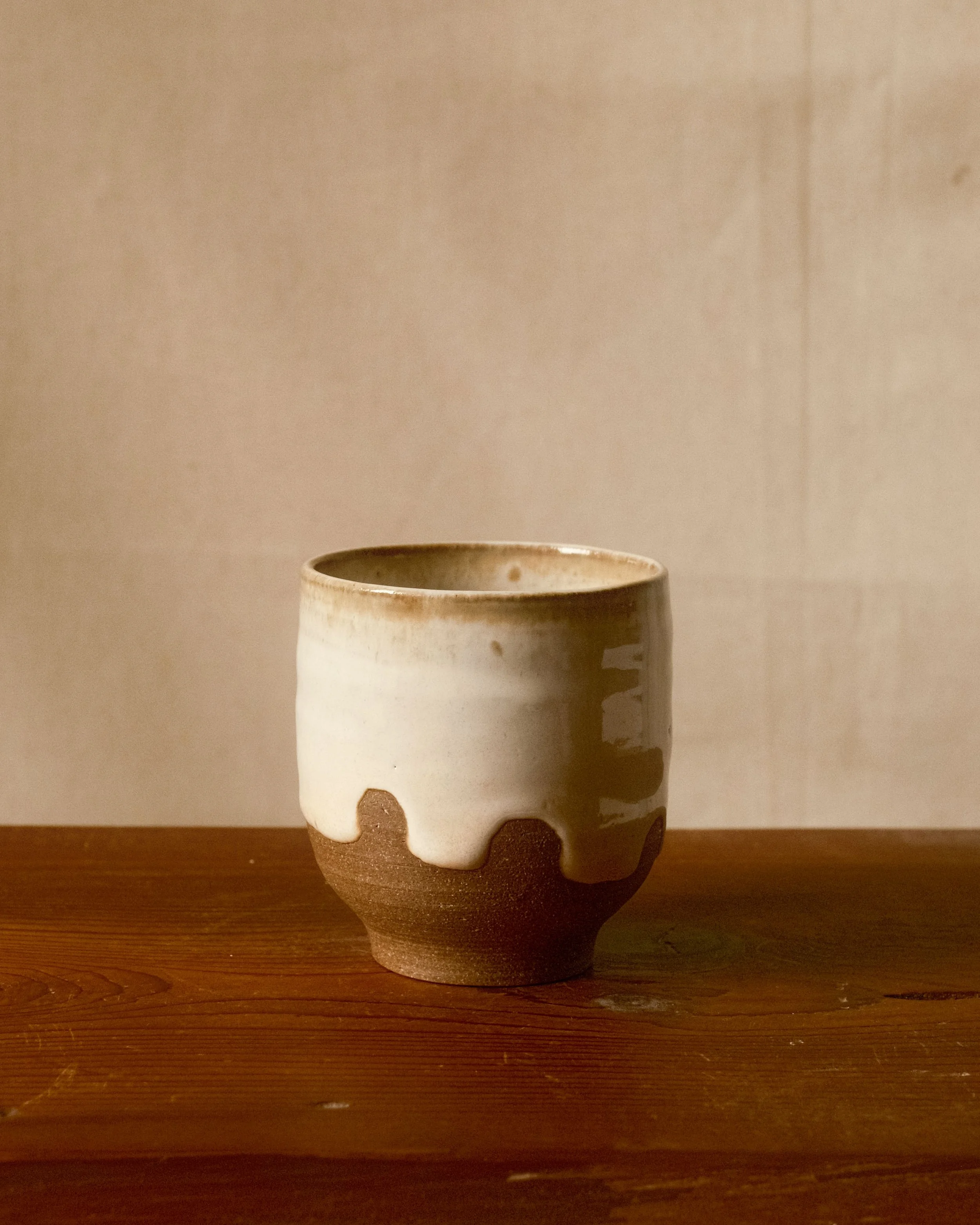 Short wavy cup