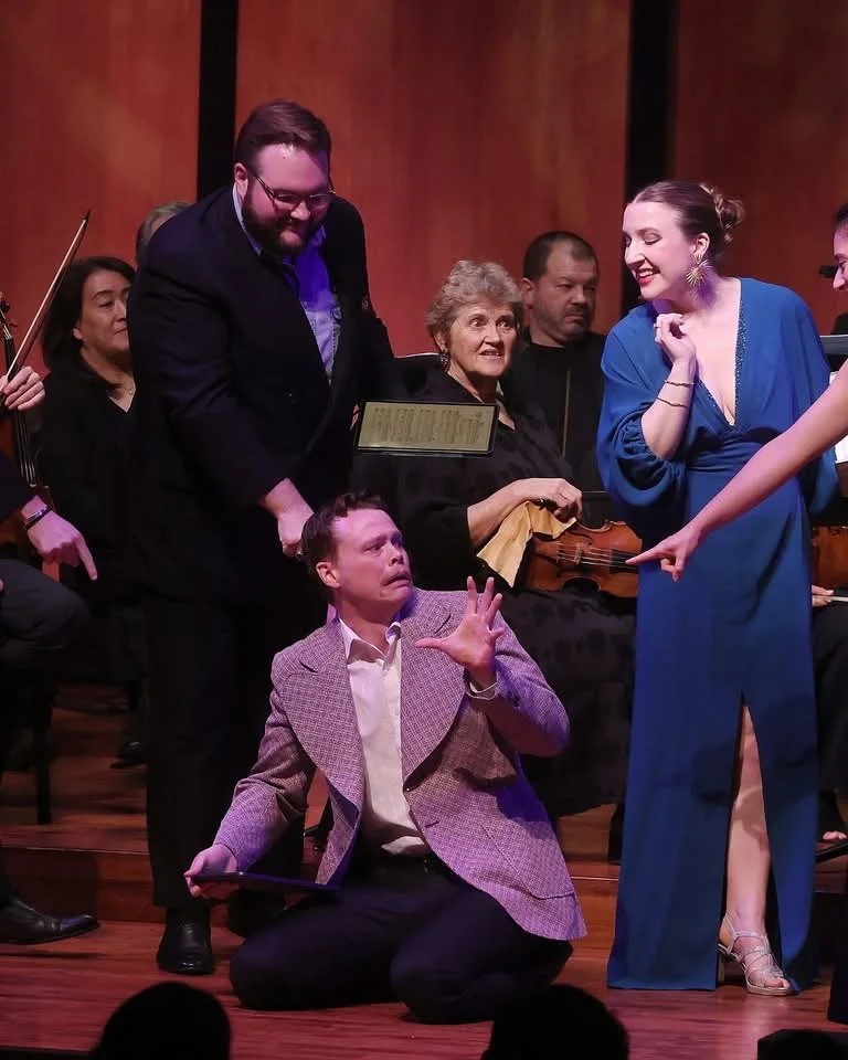 Tmolus (played by Matthew Newhouse) conscripting Midas to take on donkey ears in J.S. Bach’s “Geschwinde, geschwinde ihr wirbelnden Winde” BWV 201 with Ars Lyrica Houston, September 2025