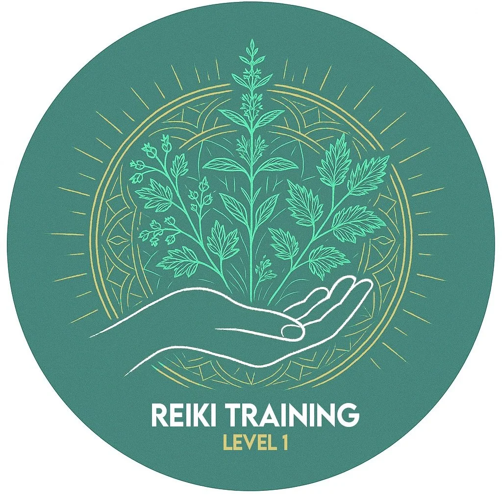 🤍 Reiki I training days 
&hellip; are an opportunity for you to learn the grounding, calming, energy-protecting practice of Usui Reiki. 
I absolutely love hosting these days here at The Honeybee Sanctuary 🌿✨

✨ A retreat - a day to go within. 
⚡️ L