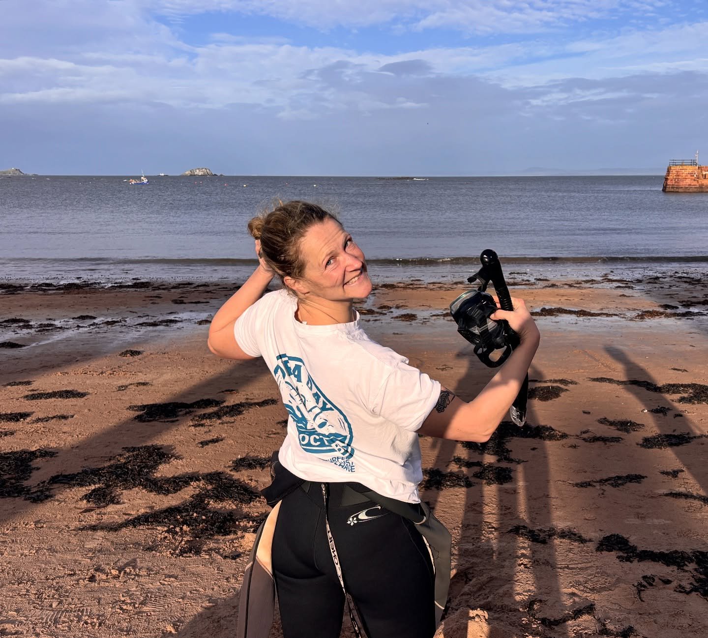 I did it &mdash; we did it! #dipadayinoctober for @surfersagainstsewage @sassoutheastscotland 

@katemillbank thank you for a fantastic last snorkel-dip! So much fun being part of the hermit crab party 🦀😂