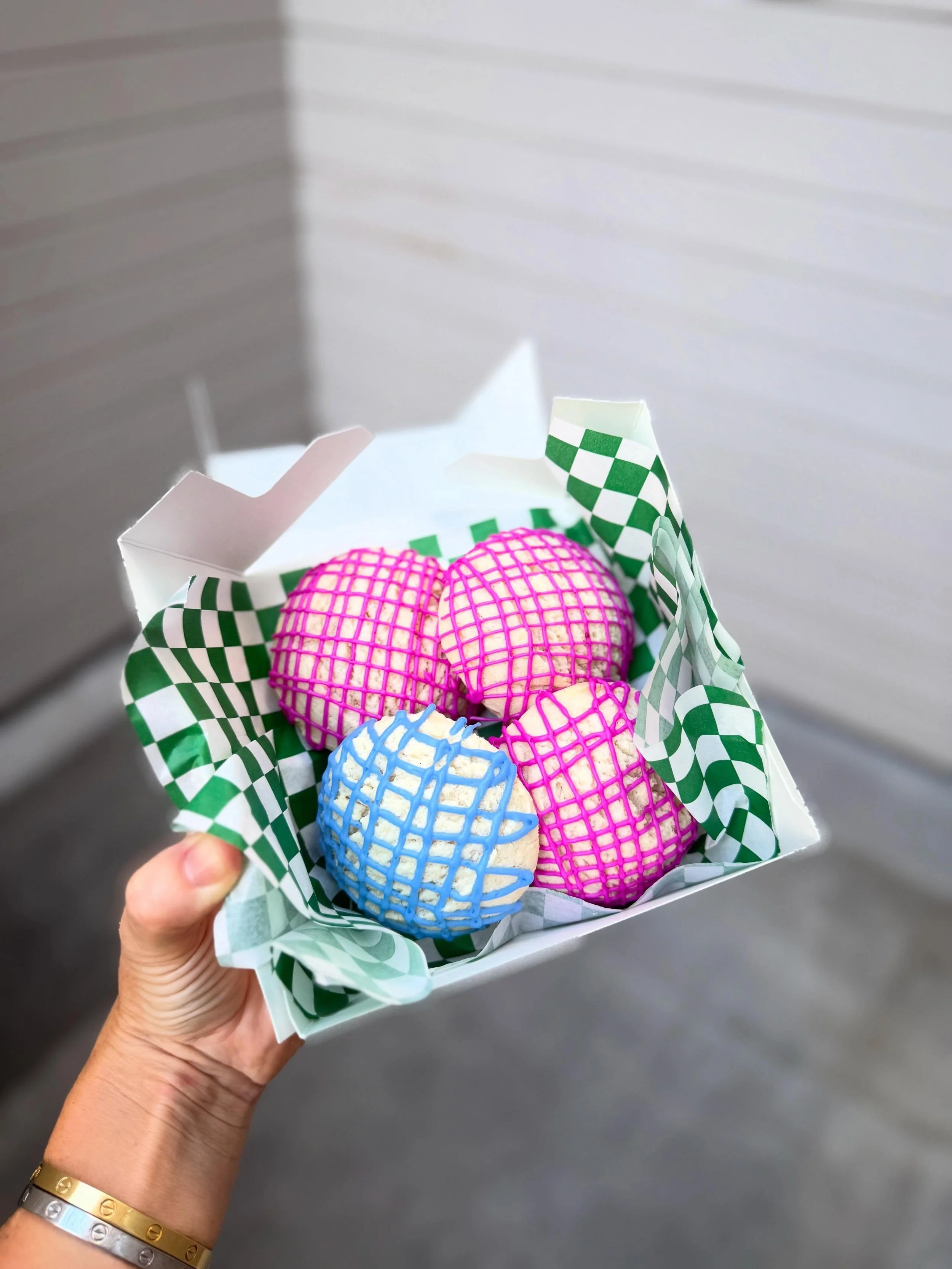 Sugar Cookies with Beet &amp; Spirulina Icing 

***Custom Order for a little boy and his three sisters 🥰
