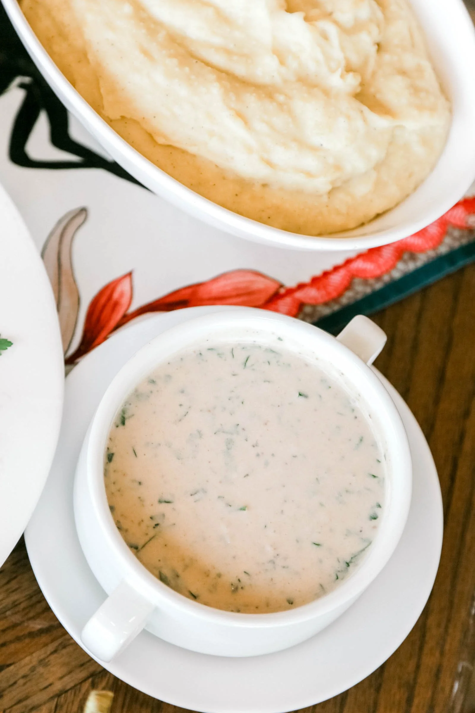 Thanksgiving Feast-gravy.jpg