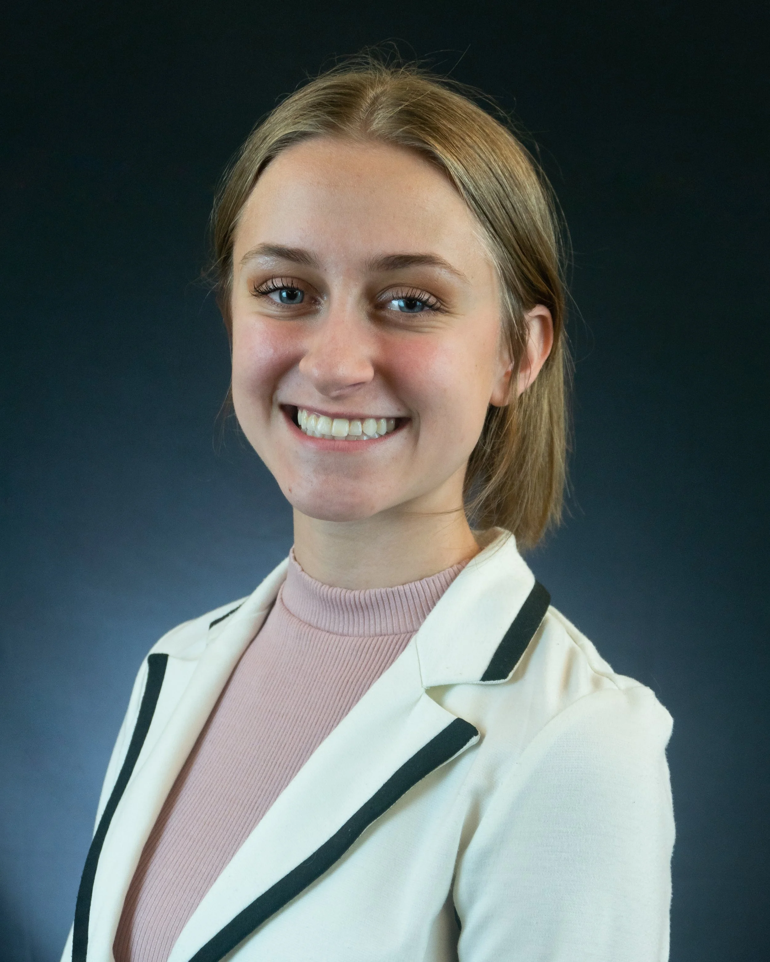 Katherine Etchepare - 2022 ASUW Election headshot