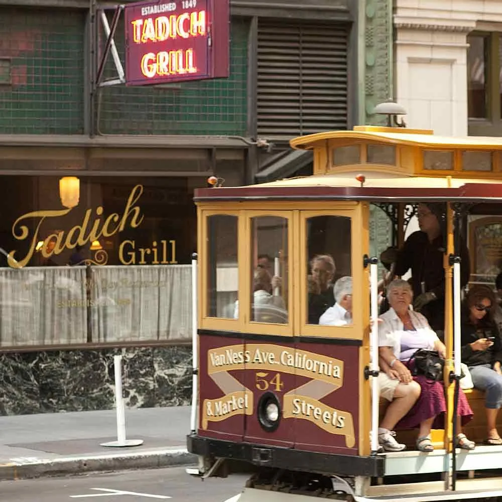 restaurant-facade-with-cable-car