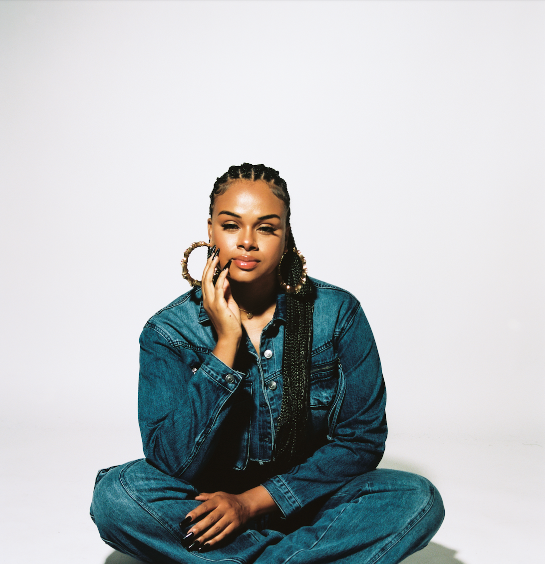 IMAGE OF VIVIAN SIMONE