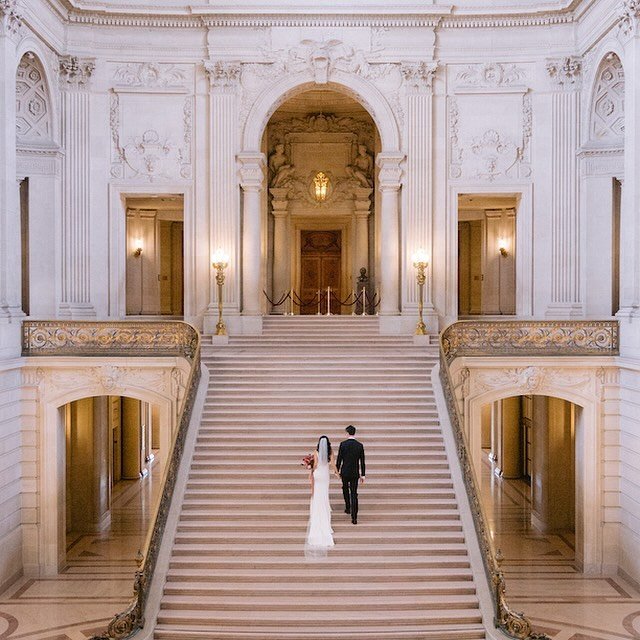 San Francisco City Hall with its iconic and grand staircase. 
 
Photo: @verosuh @loveinsanfrancisco 
Planning: @lorelleevents 
Flowers: @ashandoakfloral 
 
#SFCityHall #SFCityHallWedding #SanFrancisco #SanFranciscoCityHallWedding #SFCityHallWedding #