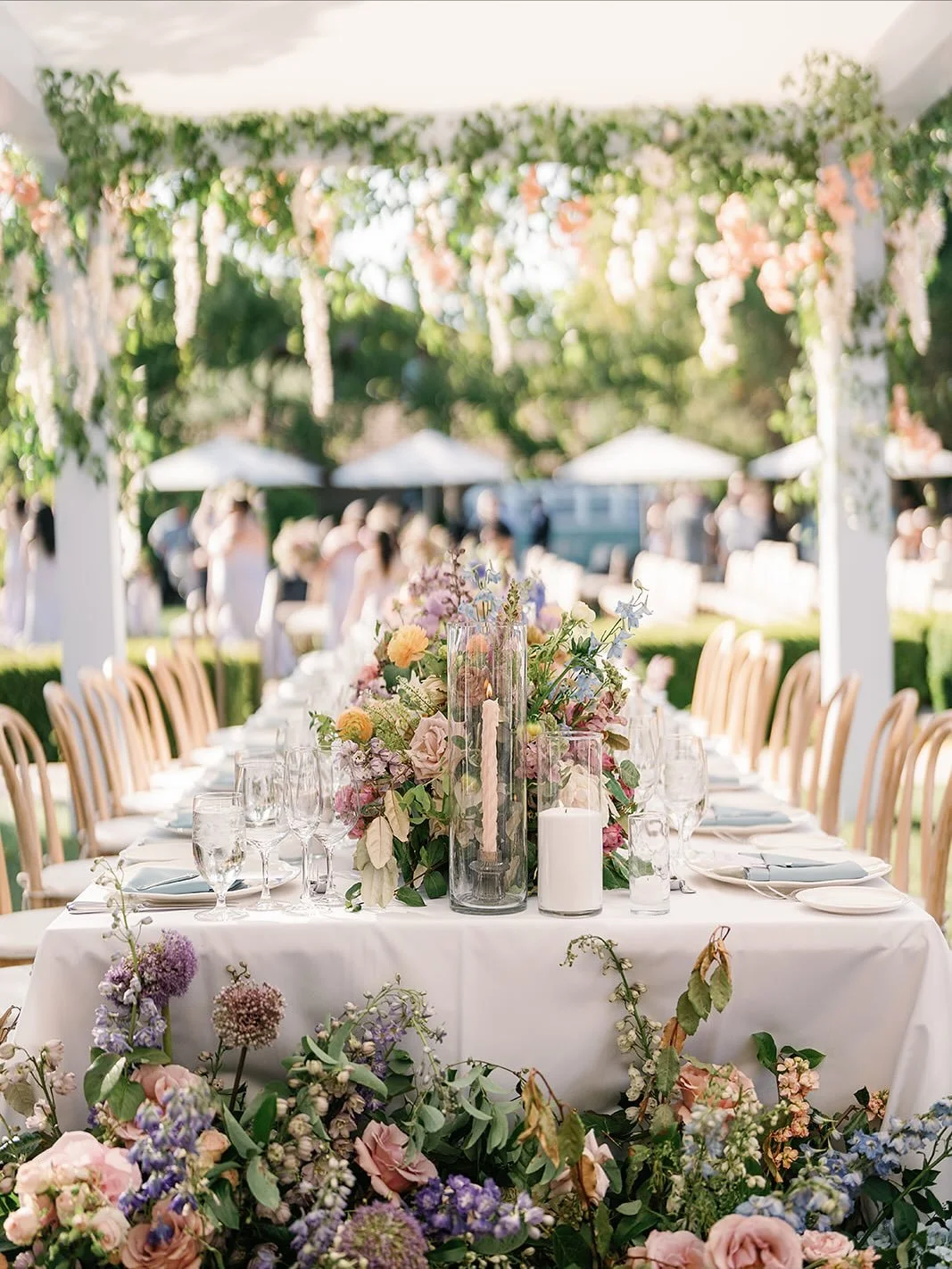 Day to Night [swipe], every detail of this wedding day was beautiful

Planning &amp; Design: @lorelleevents 
Photographer: @zhazha 
Venue: @rosewoodsandhill 
Florist &amp; Floral Design: @amyburkedesigns 
Rentals: @hensleyeventresources 
Bride: @dani