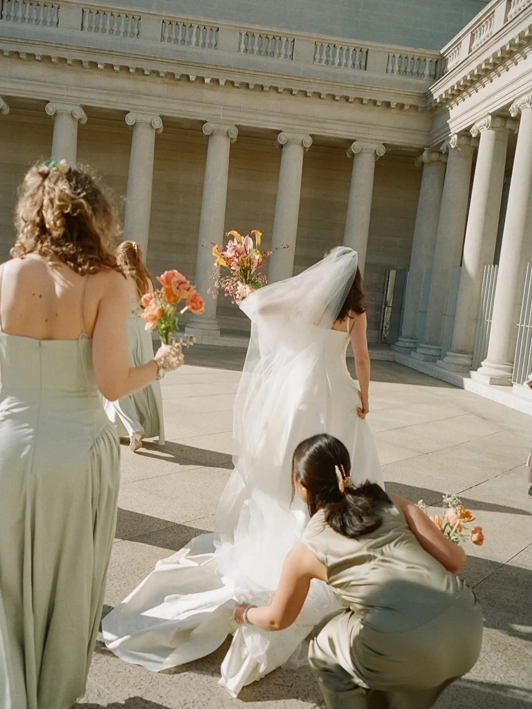 The in-between moments have a way of saying so much.
&nbsp;
Photo: @hollyhursleyphoto 
Planning + Design: @lorelleevents 
Floral Design: @mflora.design 
Venue: @legionofhonor 
Beauty: @julie_dy