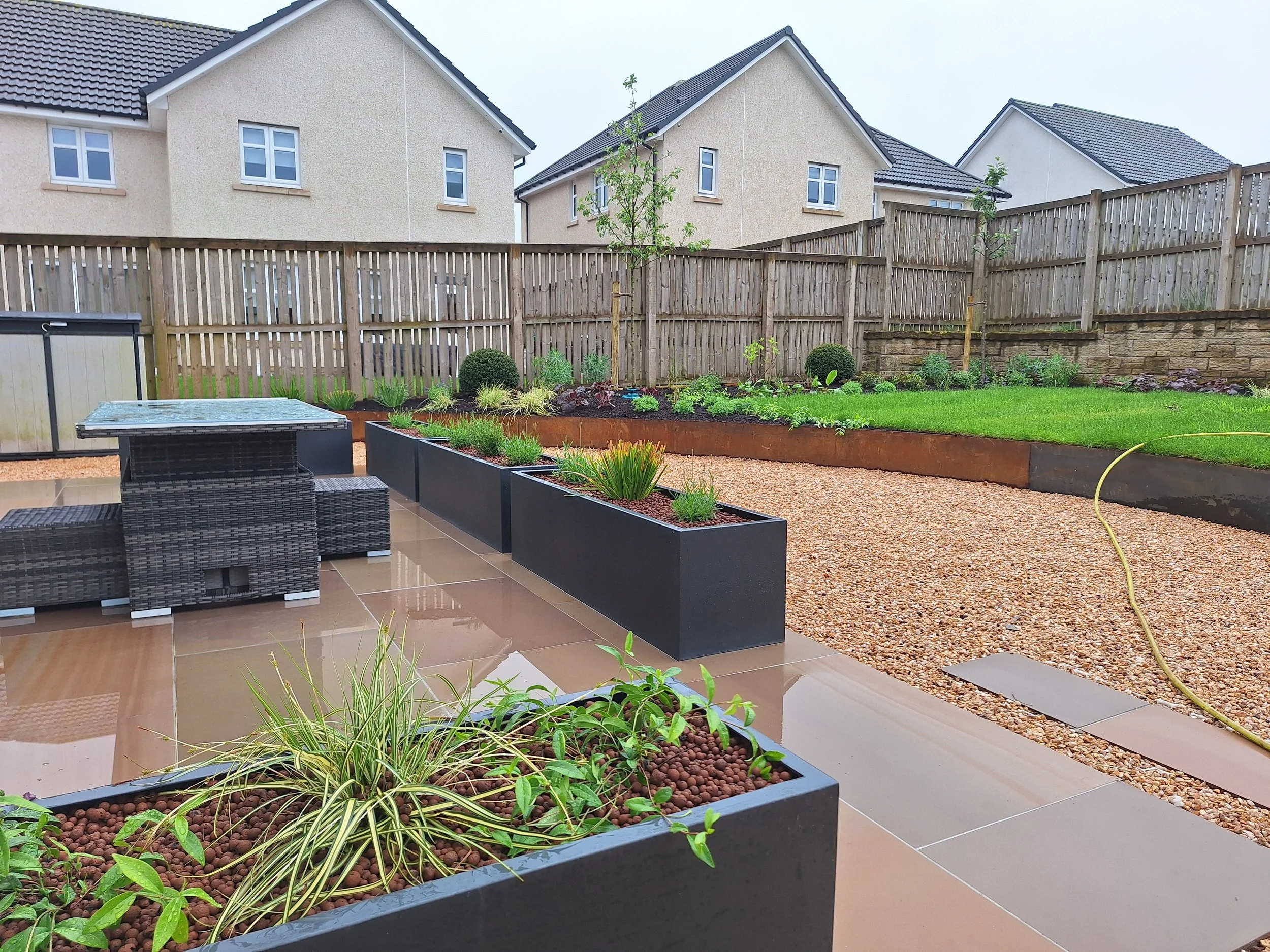 garden-planters-installed-glasgow.jpg