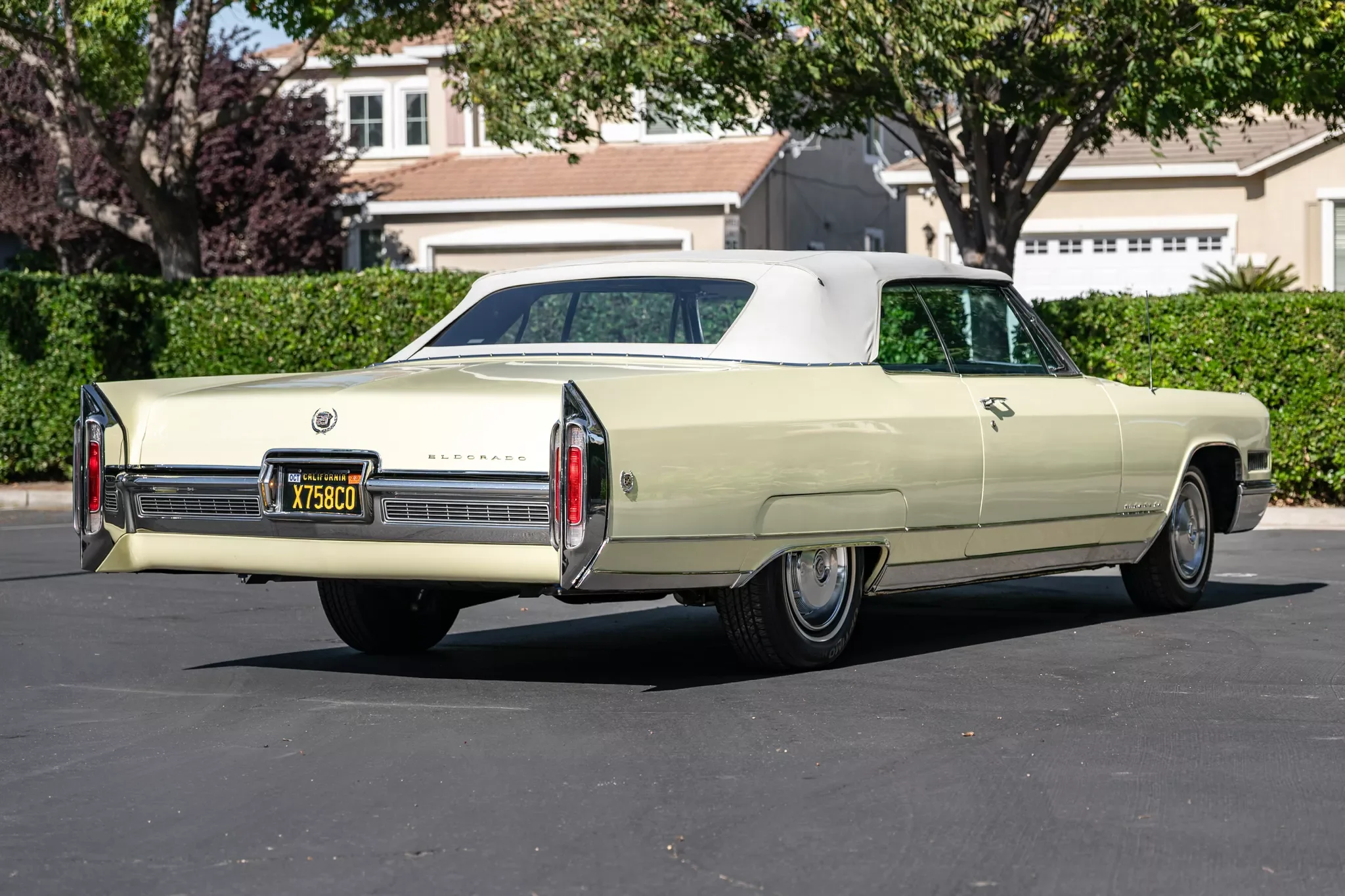 1966-Cadillac-EldoradoConvert-2.webp