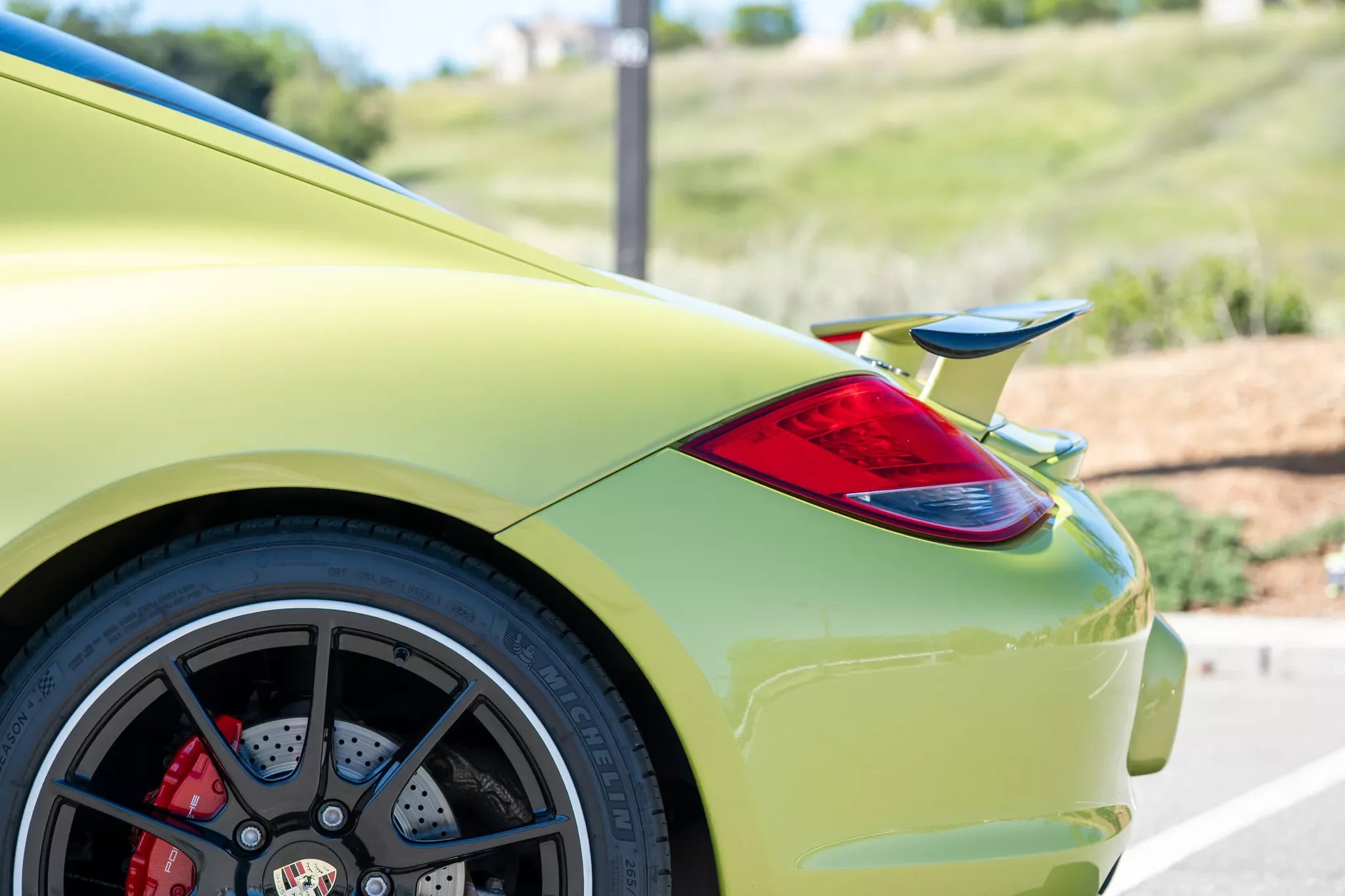 2012-PorscheCayman-5.webp