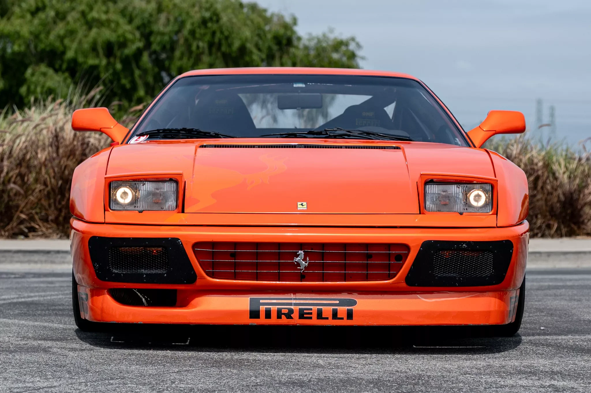 Ferrari-348-5.webp