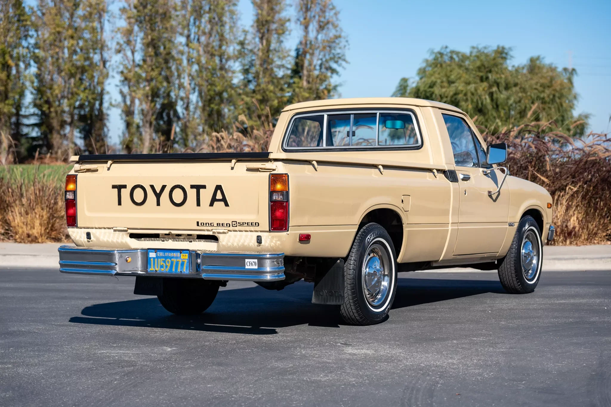 1980-ToyotaHilux-4.webp