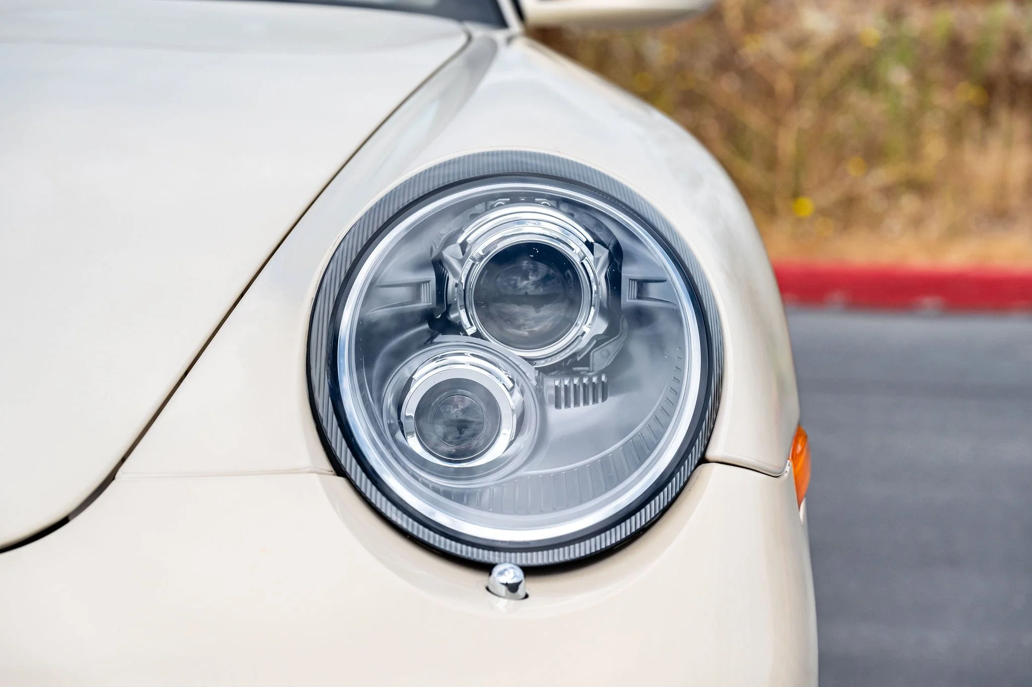 017_Exterior_2009Porsche911Carrera4SCabriolet.jpg