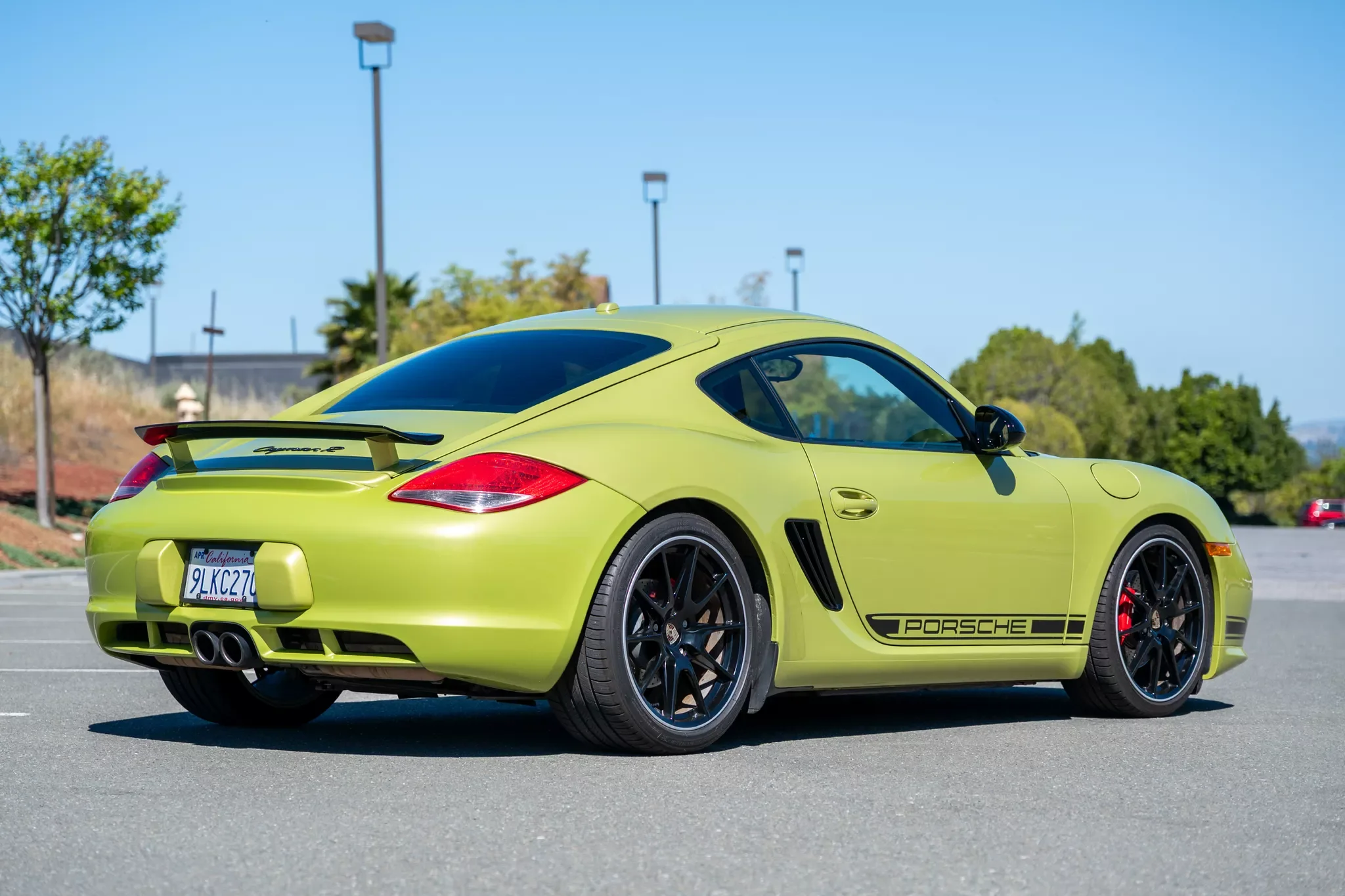 2012-PorscheCayman-2.webp