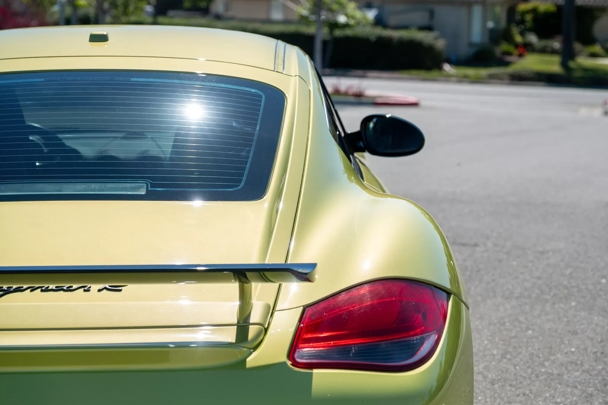 2012-PorscheCayman-6.webp