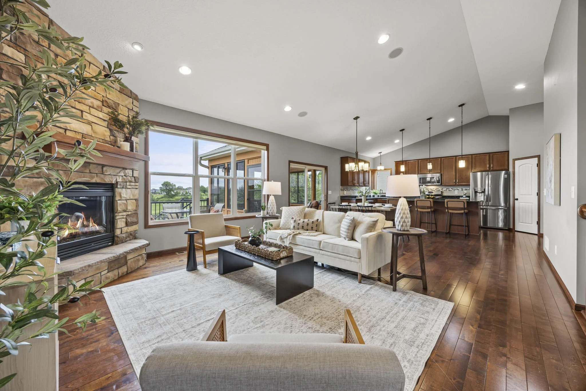 20-web-or-mls-4869 Merganser Dr-135.jpg